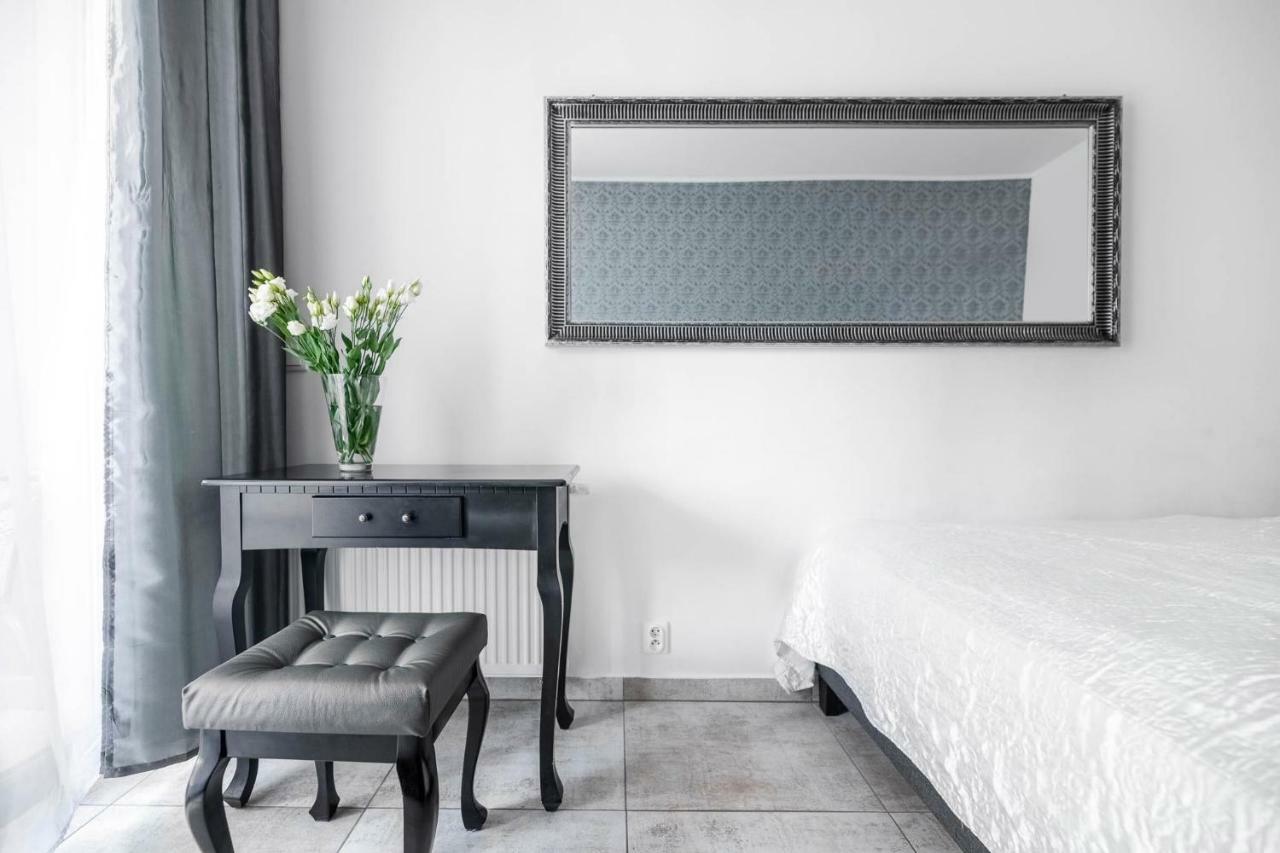 Apartamenty Goka Like It Arkadia Varsavia Esterno foto